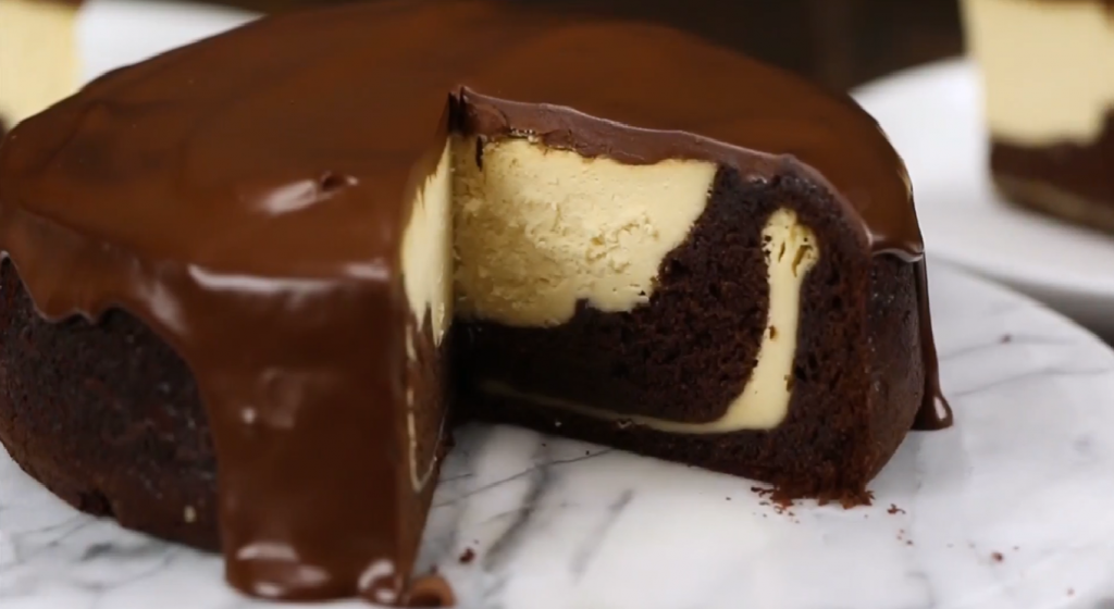chocolate-peanut-butter-cheesecake-cake-recipe