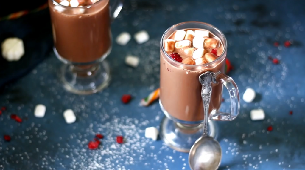 creamy-raspberry-hot-chocolate-recipe