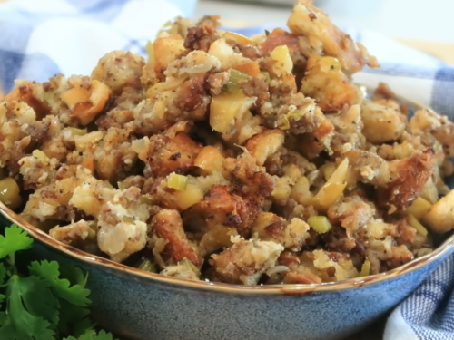 easy-apple-and-sausage-stuffing-recipe
