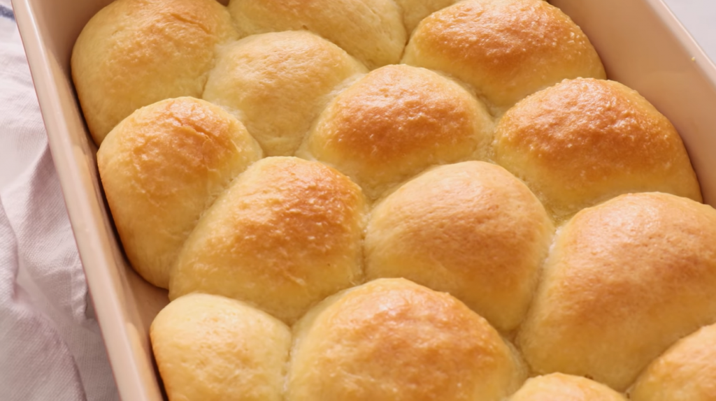 easy-soft-dinner-rolls-recipe