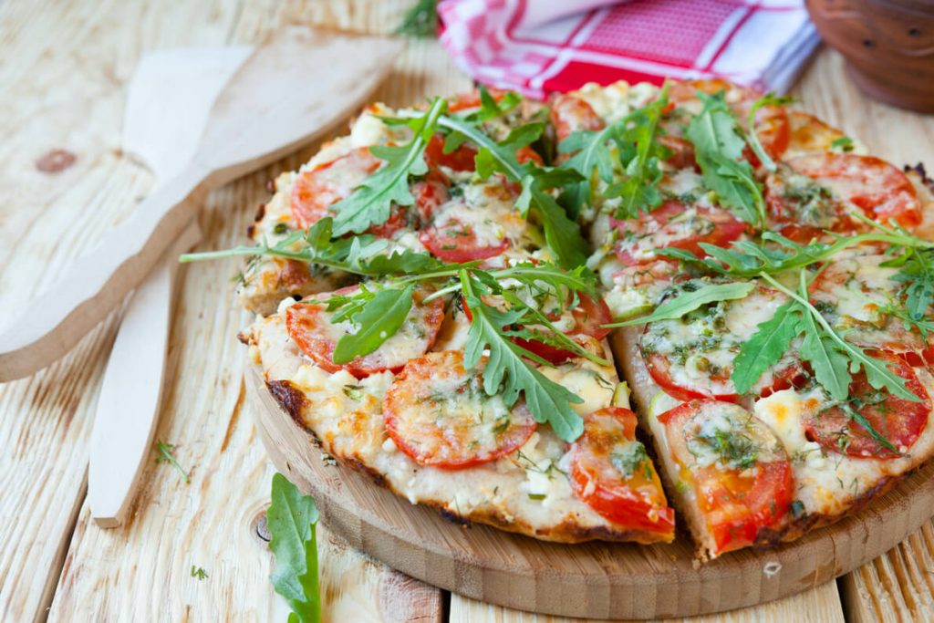 heirloom-tomato-arugula-goat-cheese-pizza-recipe