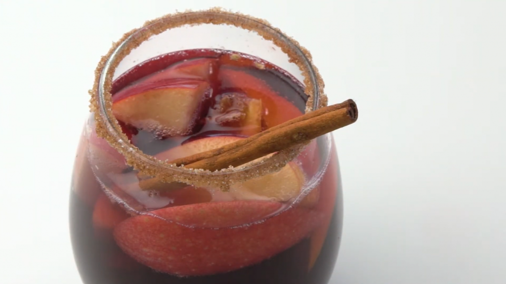 honeycrisp-apple-sangria-recipe