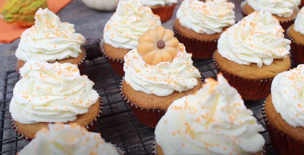 Pumpkin Cupcakes with Pumpkin Cream Cheese Frosting Recipe