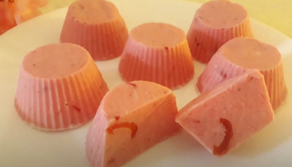 2-Ingredient Strawberry Fudge Recipe