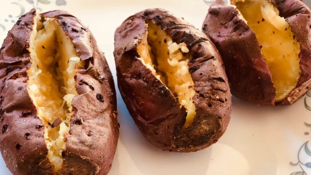 Air-Fryer-Baked-Potato-Recipe