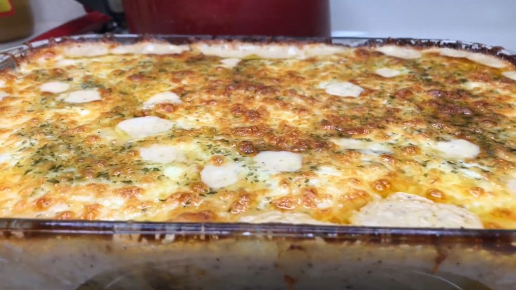 Cheesy-Garlic-Scalloped-Potatoes-Recipe