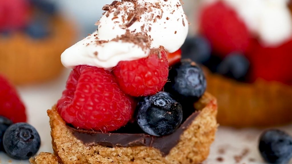 Mixed-Berry-Tartlet-with-Dark-Chocolate-Recipe