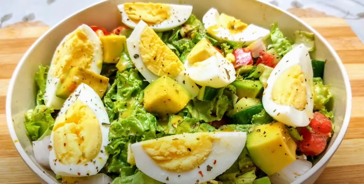 Fresh Avocado And Cottage Cheese Salad Recipe