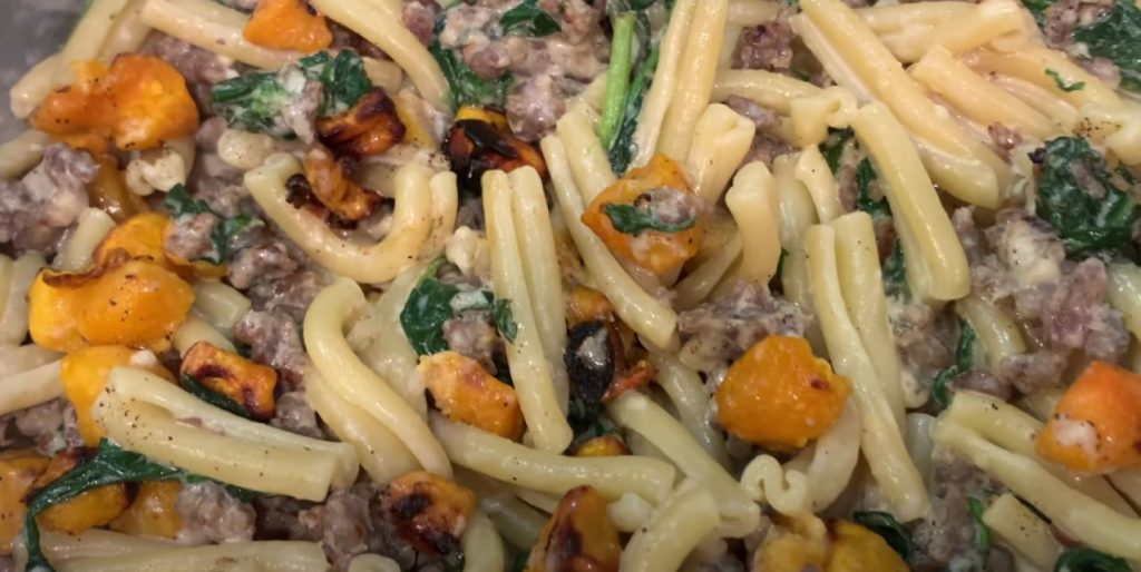 Butternut Sauce, Spicy Sausage and Baby Spinach Pasta Recipe