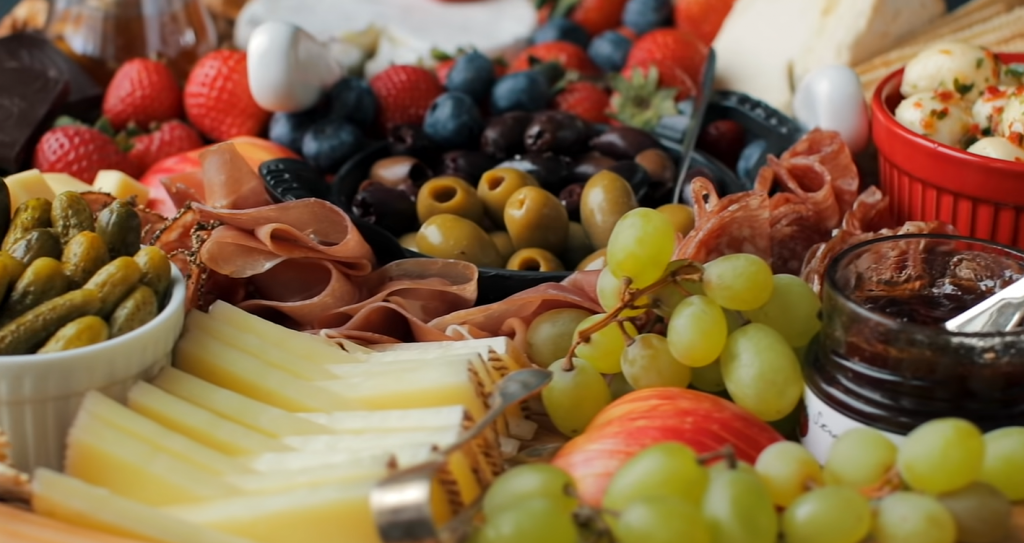 colorful-antipasto-platter-for-a-crowd