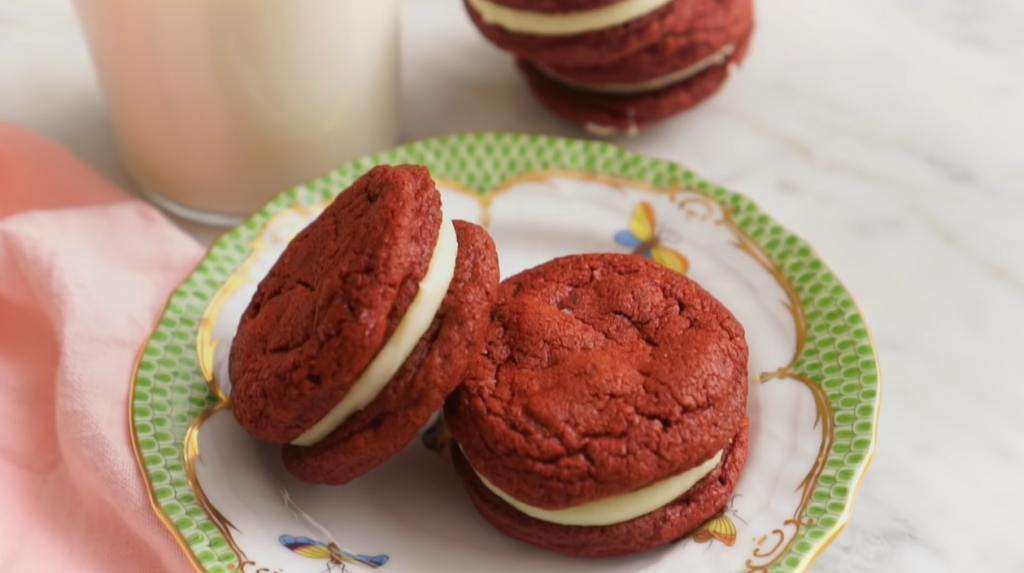 easy-red-velvet-sandwich-cookies-recipe
