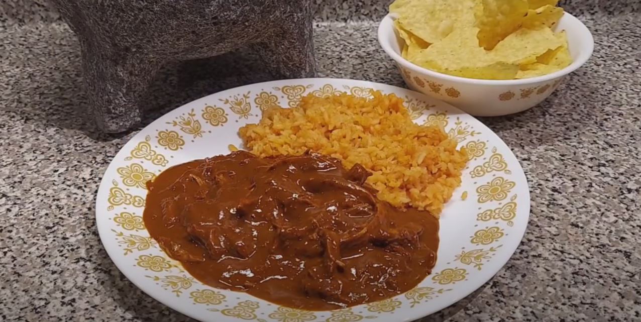 mexican mole with rice