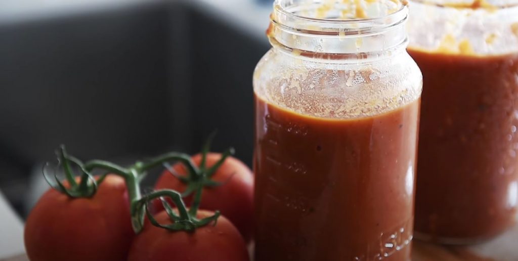 Easy Vegetarian Tomato Sauce Recipe