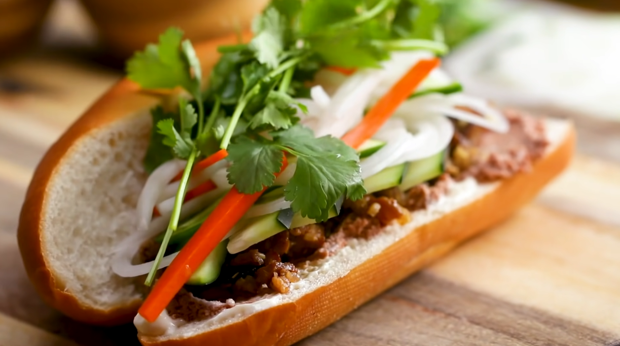 Grilled Lemongrass Pork Bánh Mì Recipe | Recipes.net