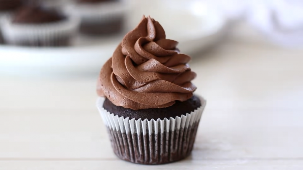 mayan-chocolate-cupcakes-with-cocoa-cinnamon-buttercream-recipe