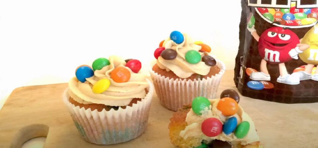 M&M's Stuffed Vanilla Cupcakes Recipe