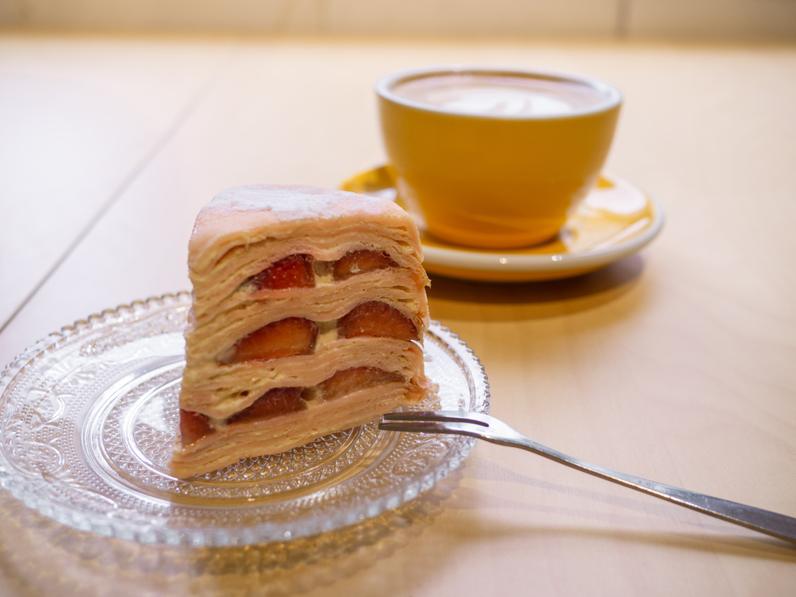 Green Cilantro: Strawberry Gâteau de Crêpes