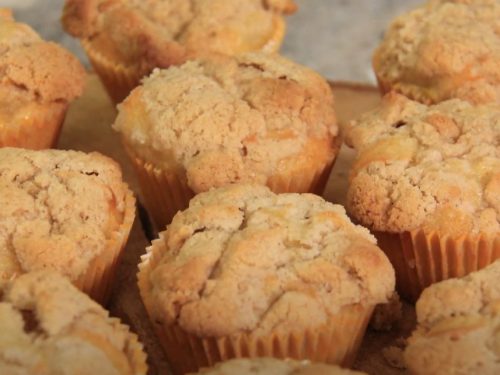Peach Streusel Muffins Recipe