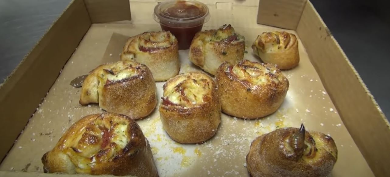Cheesy Pepperoni Bombs Recipe