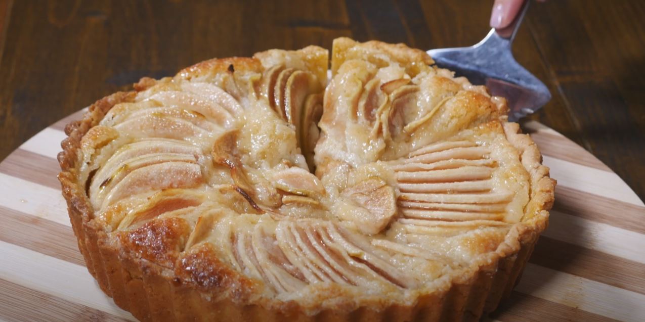 Honeyed Pears in Puff Pastry Recipe: How to Make It