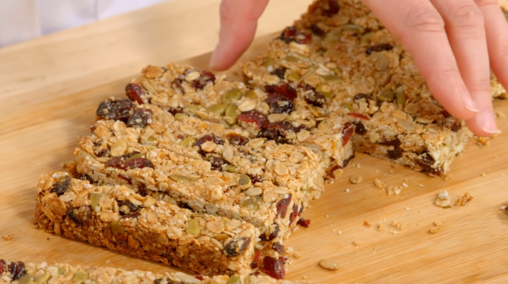 rice-krispies-trail-mix-bars-recipe