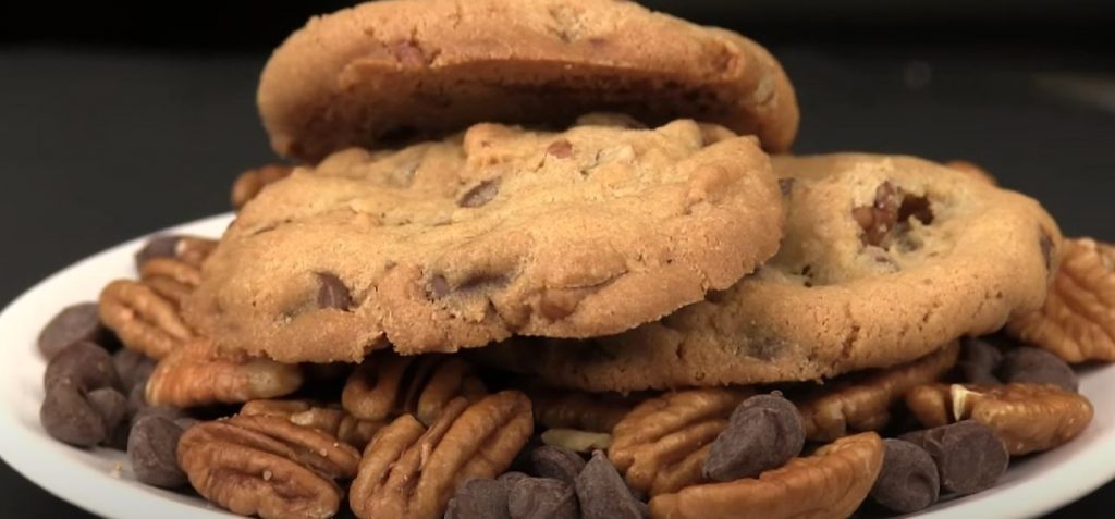 Salted Caramel Pecan Chocolate Chip Cookies Recipe