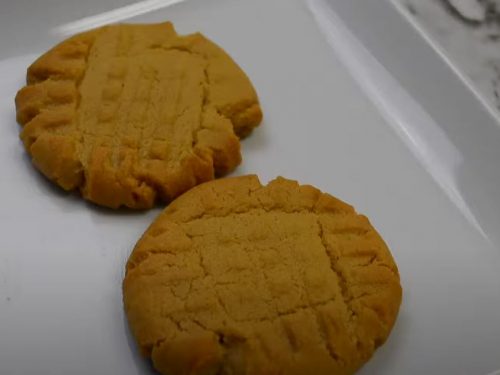 Soft-Baked Peanut Butter Cookies Recipe