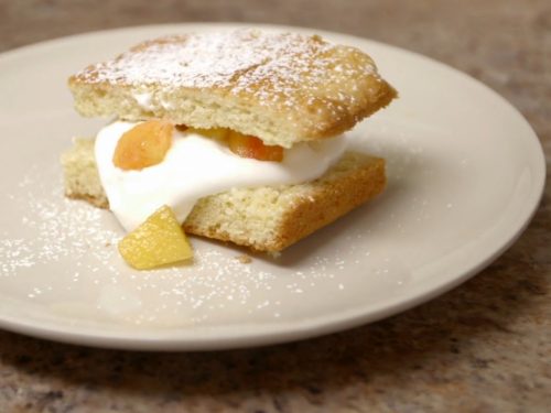 Peaches-n-Cream-Shortcake-Recipe