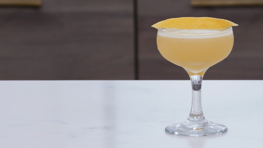 bee-s-knees-cocktail-recipe