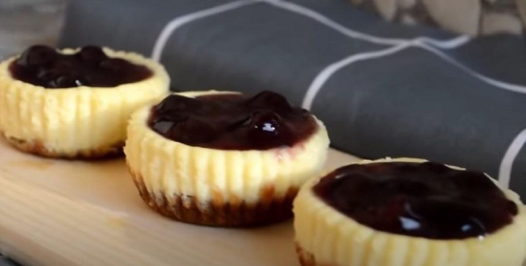 Black Forest Mini Cheesecakes Recipe
