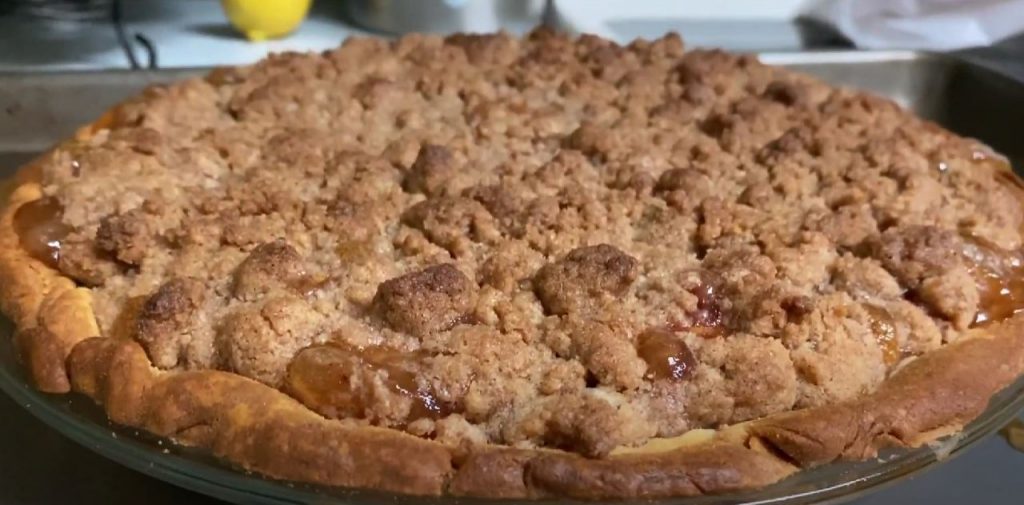 Brown Sugar Peach Crumble Pie Recipe
