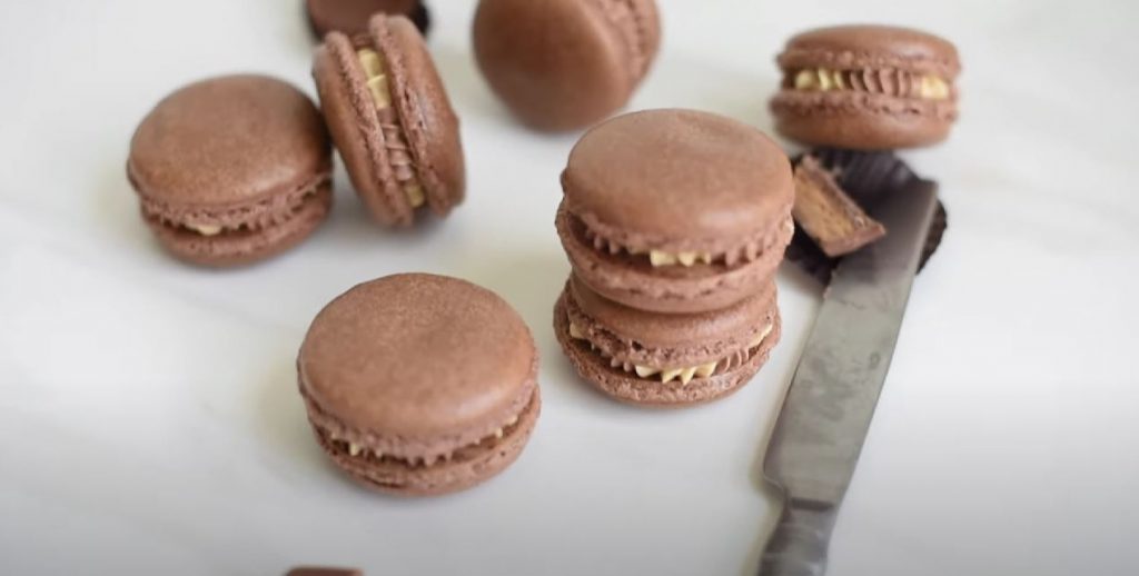 Chocolate Peanut Butter Macarons Recipe