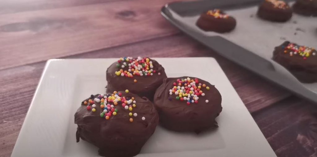 Chocolate Peanut Butter No Bake Cookies Recipe