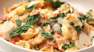 creamy-spinach-artichoke-tortellini-recipe