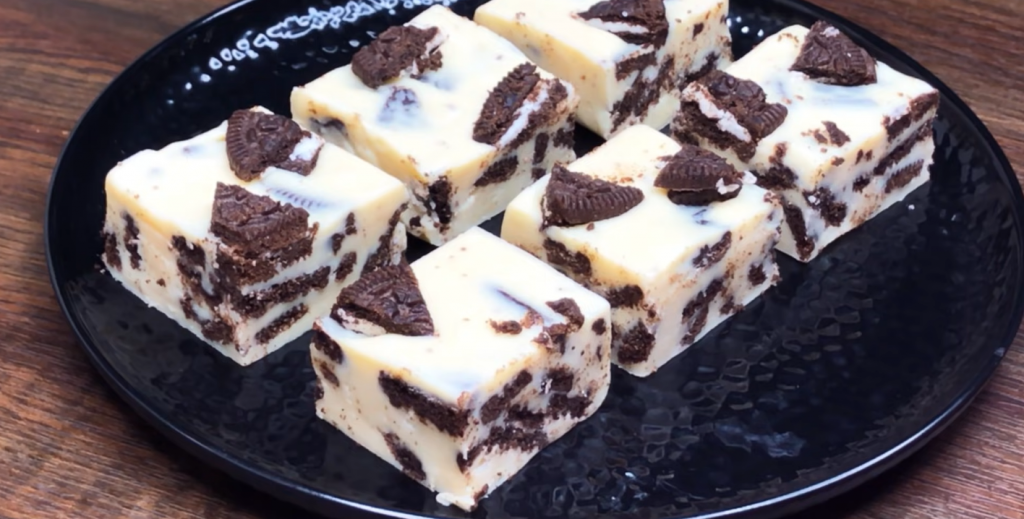 funfetti-golden-oreo-fudge-recipe