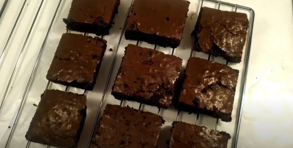 Gooey Chewy Brownies Recipe