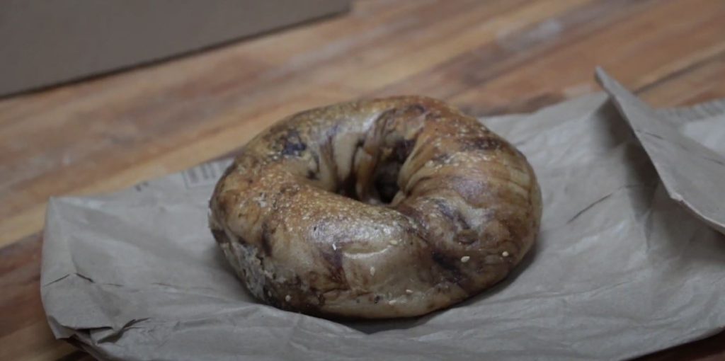 Homemade Cinnamon Raisin Bagels Recipe