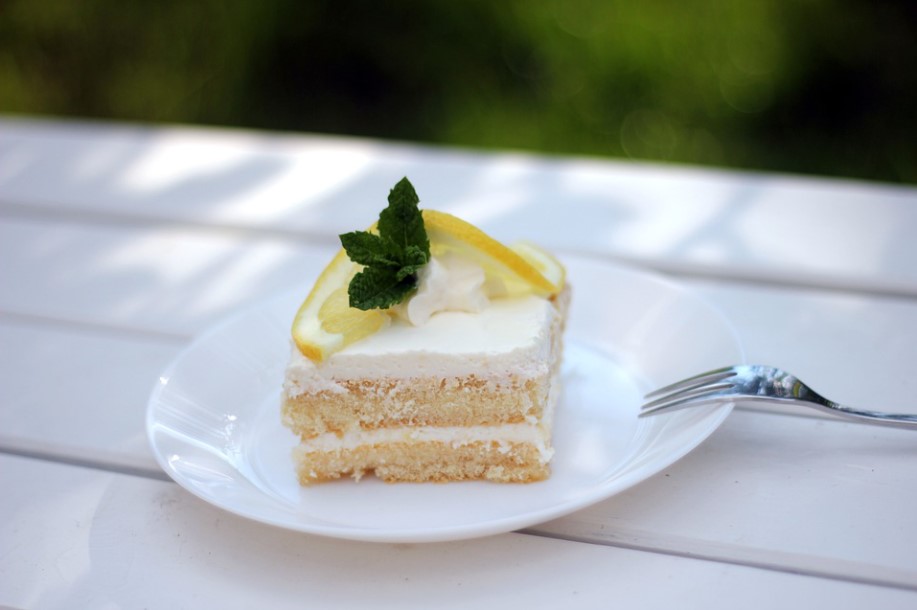 lemon-layer-cake-with-lemon-cream-cheese-buttercream-recipe