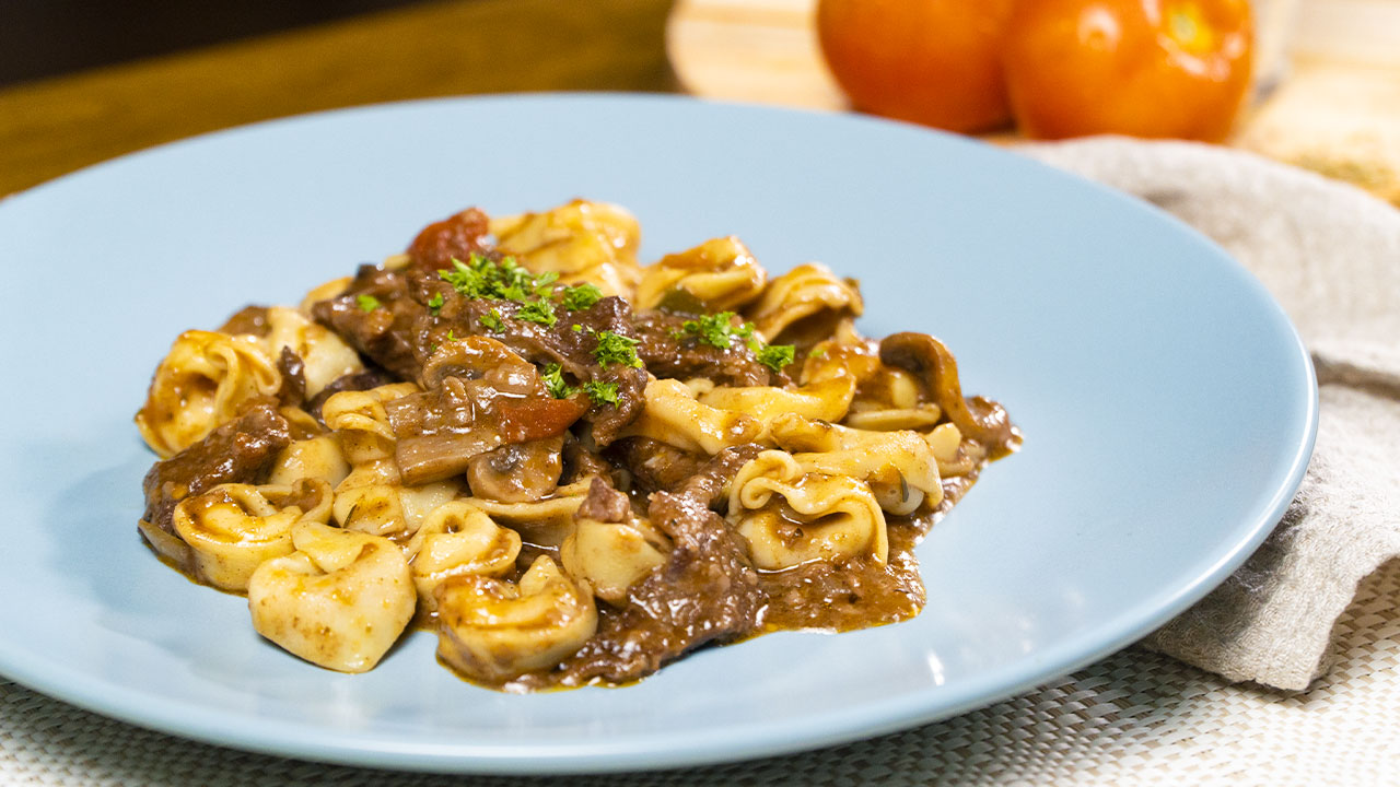 Cheese Tortellini with Meat Sauce Recipe