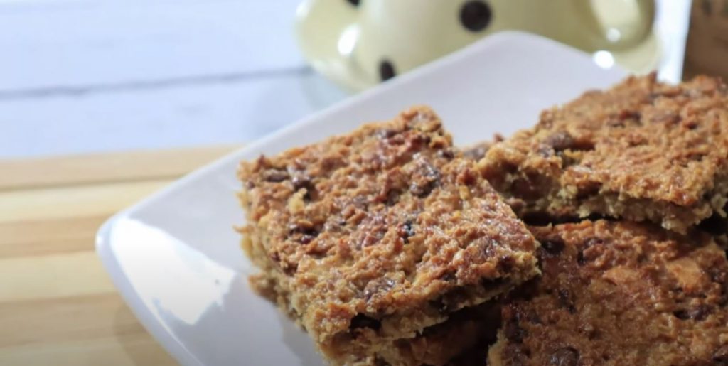 Peanut Butter Banana Chocolate Chip Oatmeal Bars Recipe