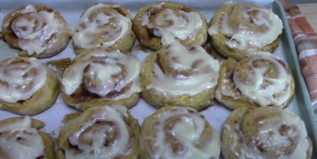 Pumpkin Cinnamon Rolls with Cream Cheese Icing Recipe