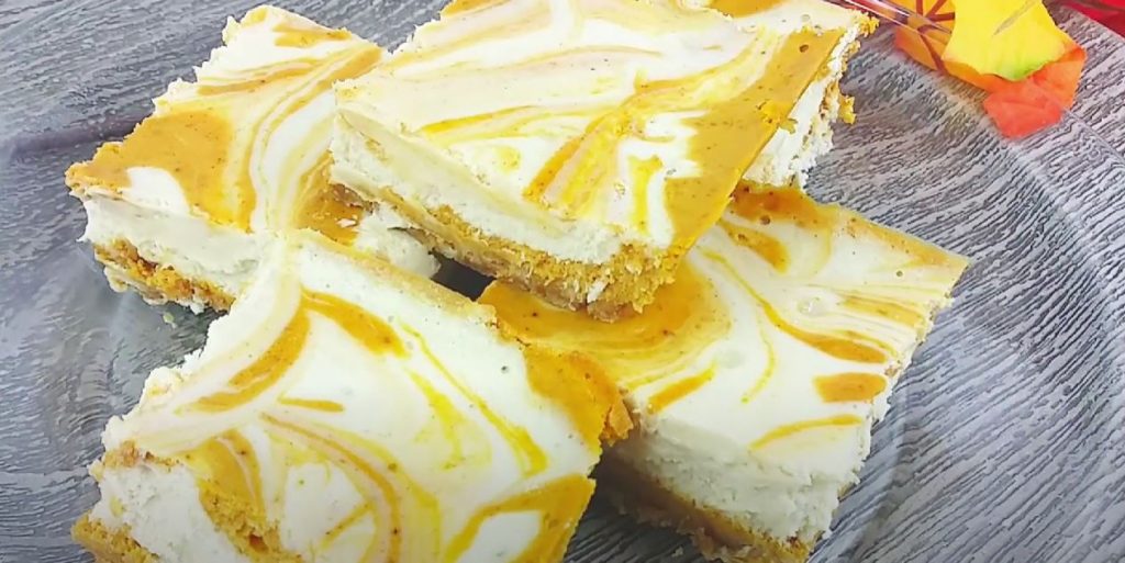 Pumpkin Cream Cheese Swirl Bars Recipe