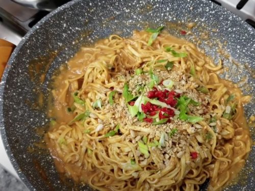 Spicy Thai Noodles with Peanut Sauce Recipe