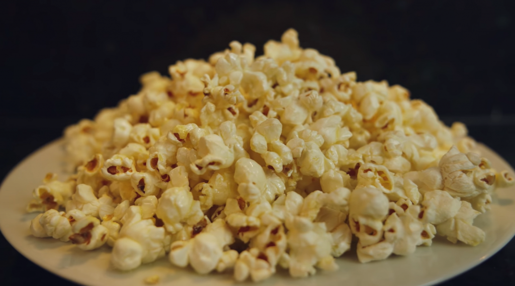 How to Make Stovetop Popcorn