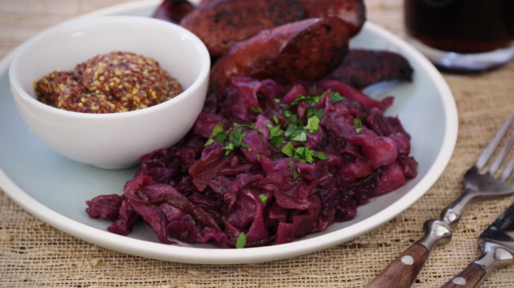 sweet-and-sour-german-red-cabbage-recipe