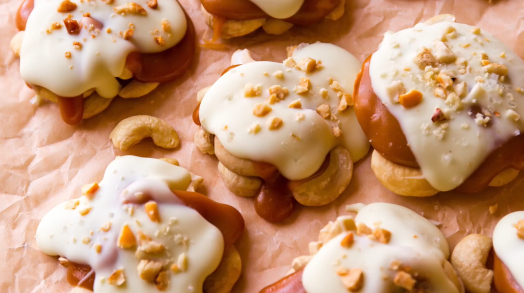 white-chocolate-caramel-cashew-clusters-recipe