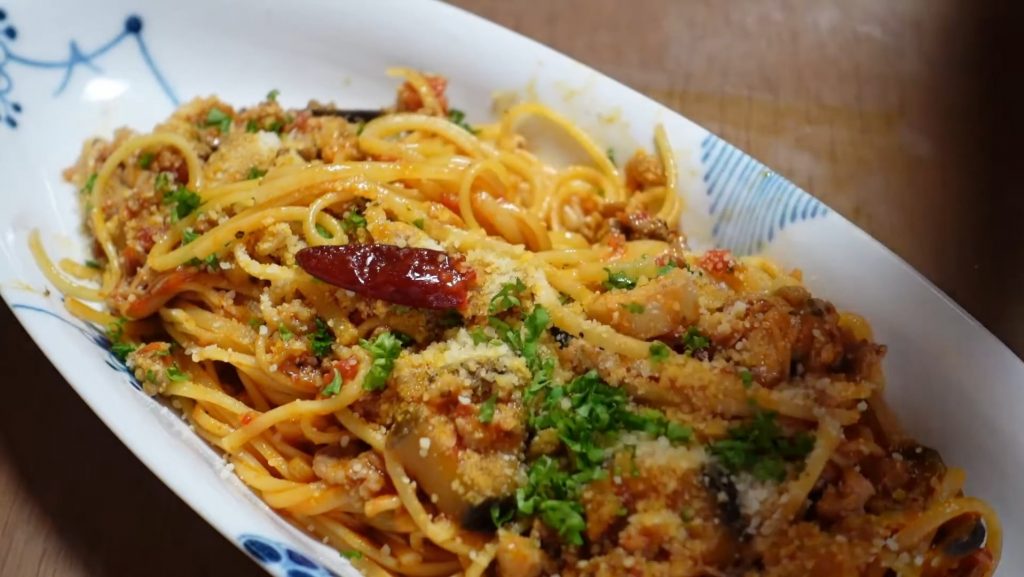 Linguine-with-Eggplant-and-Mushroom-Recipe