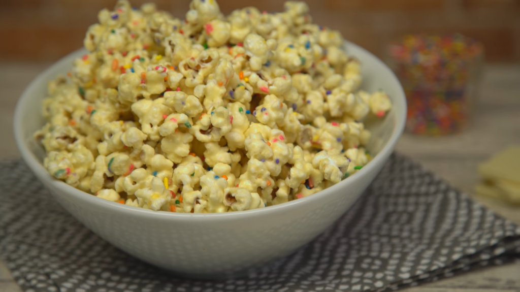 birthday-cake-popcorn-recipe