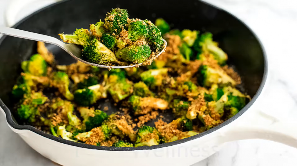 broccoli-with-herbed-hollandaise-sauce-and-toasted-bread-crumbs-recipe