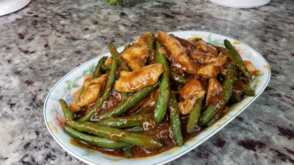 chinese-5-spice-skillet-chicken-with-green-beans-and-peppers-recipe